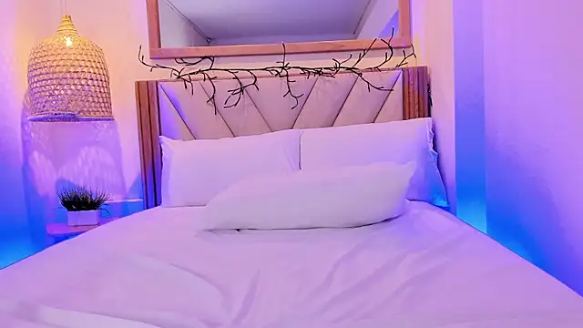 NahimiThompson Live XXX-chat