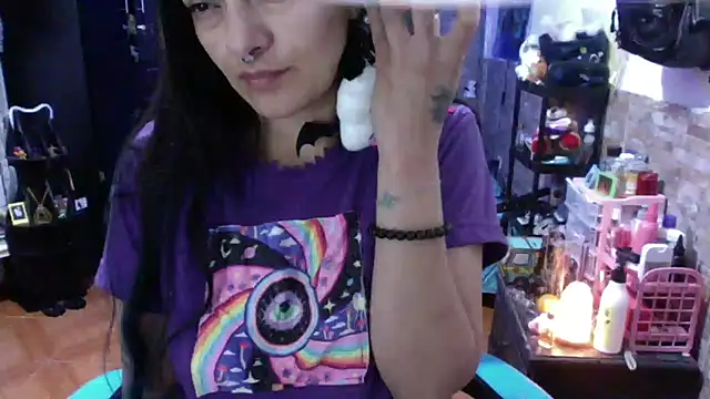 XXX chat uživo modela AngelaQueen_