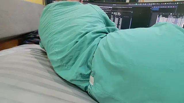 Lacht_LidenのライブXXXチャット