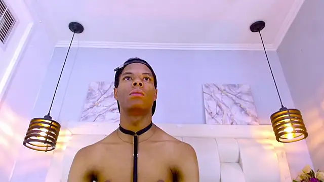 Santiago_Ortiz_ Pertunjukan Webcam