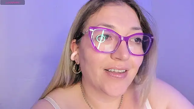 Naty_Mature_ Adlı Modelin Web Kamerası Şovu