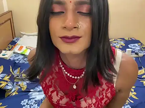 LuvLayla 在線直播表演