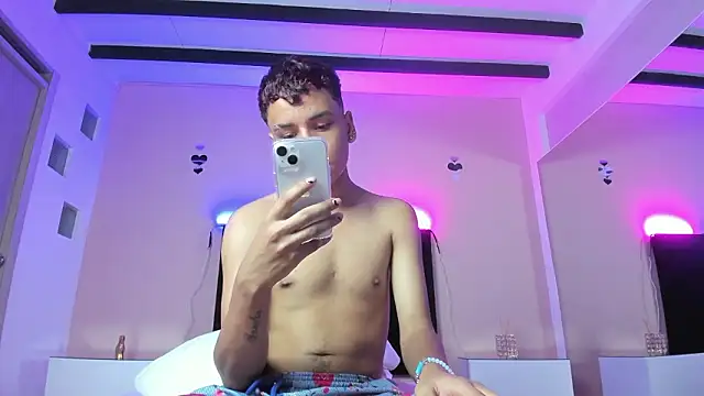 Xavier_Fox___ Live XXX Chat