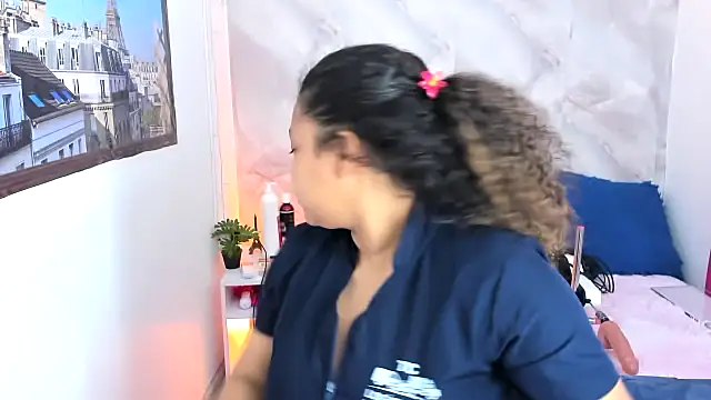 Lunastar02 live XXX chat