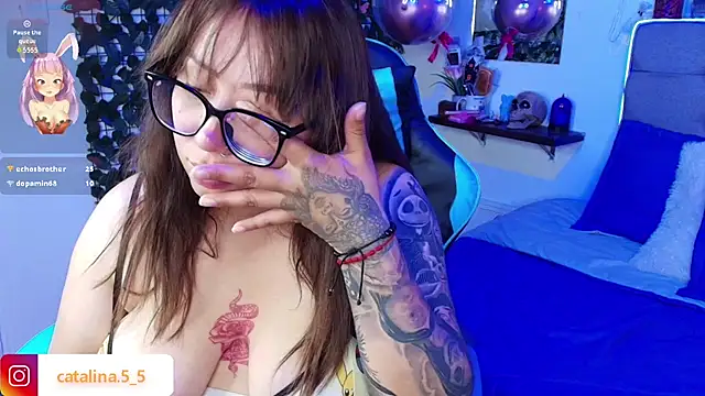 Kata_Bigboobs' Webcam Show
