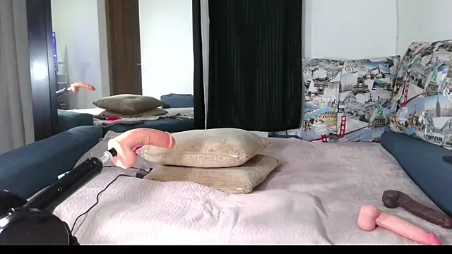 Carla-Bonny18's Live XXX Chat