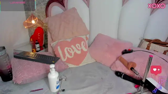 EmmaCrush's Live XXX Chat