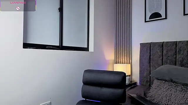 Czat XXX na żywo – Ema_Stone65