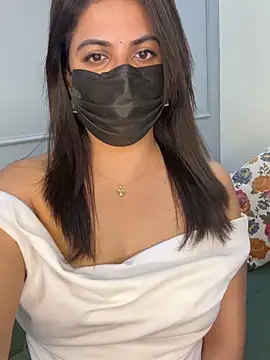 Chatroom XXX en direct de Pretty_varsha08