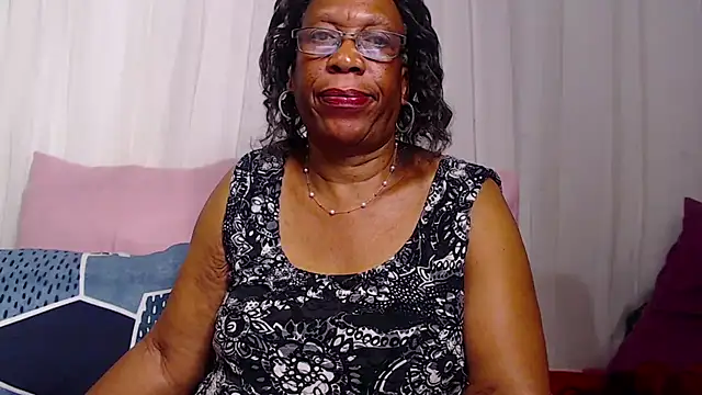 Freakyassnwildx – Kamerová šou