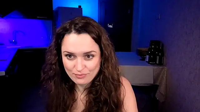 Chat +18 de Cerann1 ao vivo