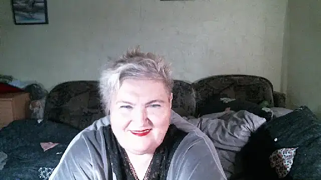 Lana555のライブXXXチャット