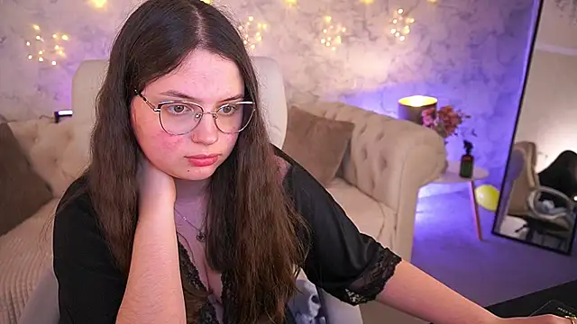 Chat +18 de SophieDreamss ao vivo