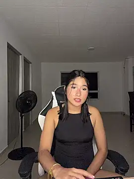 Czat XXX na żywo – AriBunny18