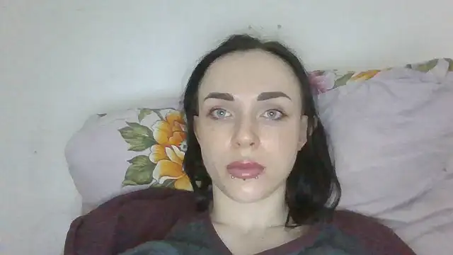 Chat +18 de Trinsy_Love ao vivo