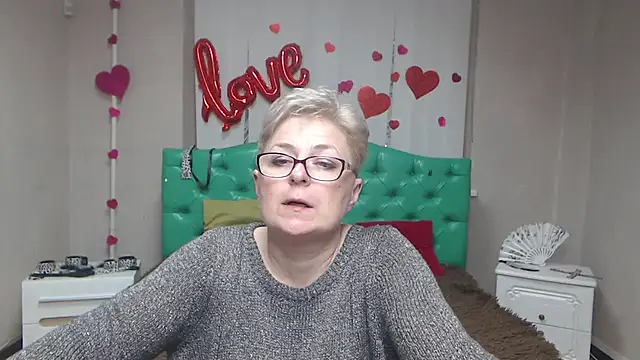 دردشة EmiliaGree الجنسية المباشرة