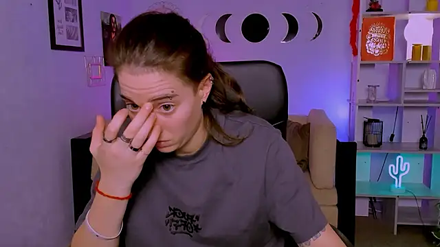 Show modela khloebeauty na web-kameri