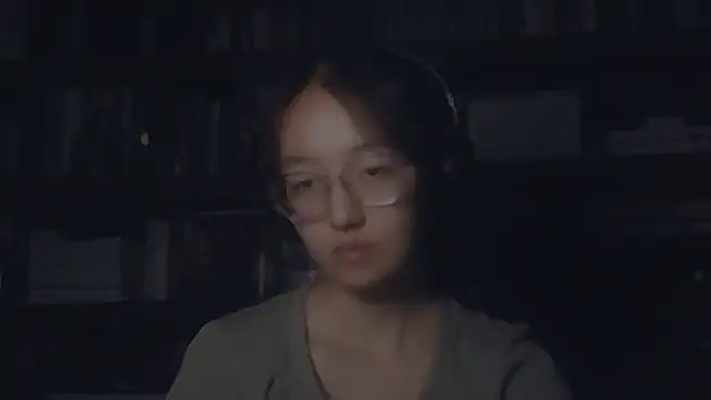 دردشة LinaClous الجنسية المباشرة