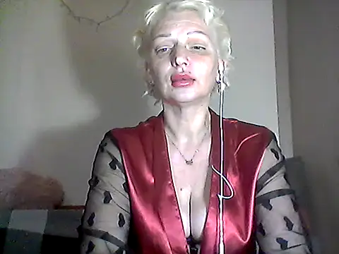 Show modela MaryJane441 na web-kameri