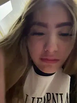 akirahattori Chat XXX in diretta