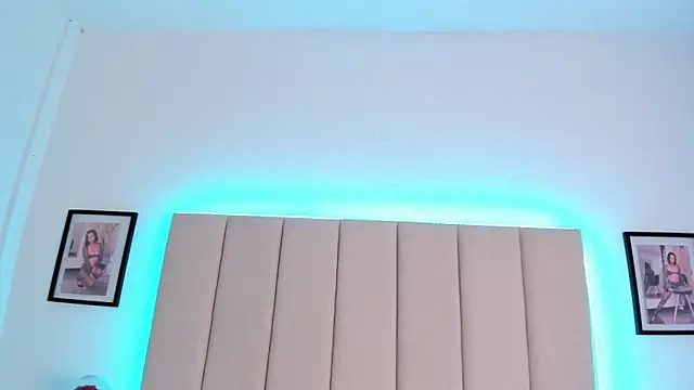 aurora_collinss_ 라이브 XXX 채팅