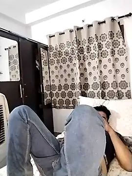 avi007p 在線直播表演