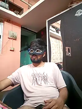 soniriyaa010101 Adlı Modelin Canlı XXX Sohbeti