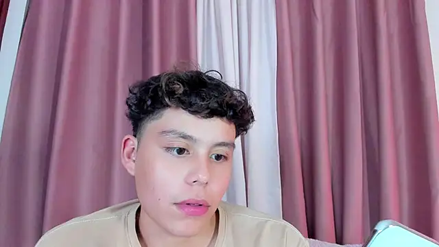 Онлайн чат XXX chico_medusa