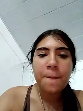 Ailen-cute Chat XXX live