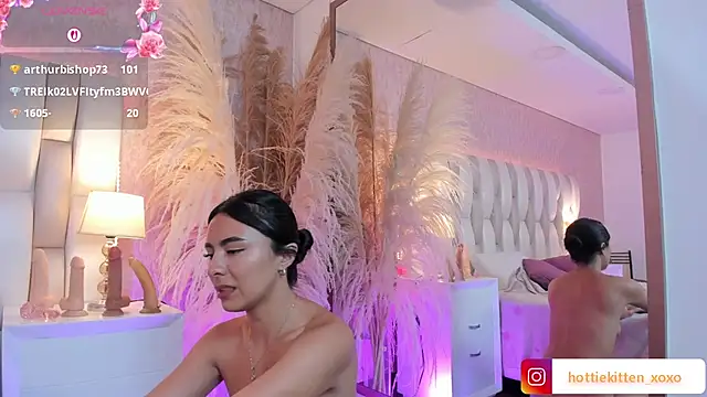 Chatroom XXX en direct de Viollet_xoxo