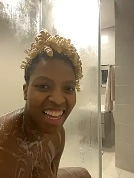 Chat +18 de -Myca- ao vivo