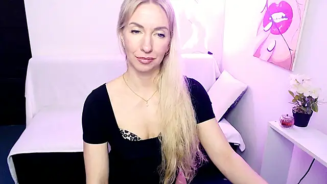 Chatroom XXX en direct de Cute_Smile_Shy