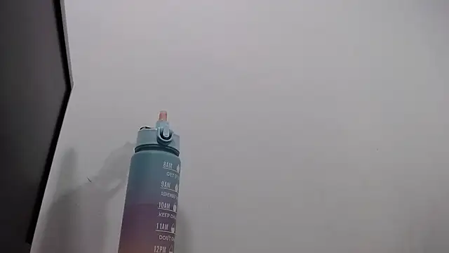 Živý XXX chat emiliaa_hot