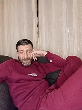 Alexdaniel89 即時 XXX 聊天