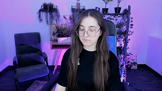 VirtuallVoyant Adlı Modelin Canlı XXX Sohbeti