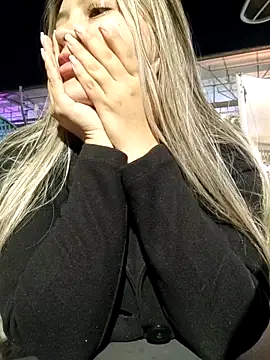 alana_69 লাইভ XXX চ্যাট