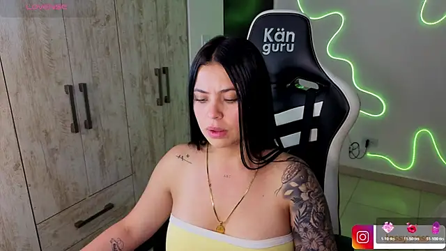 Chatroom XXX en direct de Victoryyy_