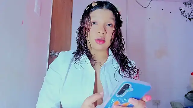 دردشة Emily_Coper18 الجنسية المباشرة