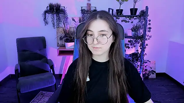 VirtuallVoyant Chat XXX live