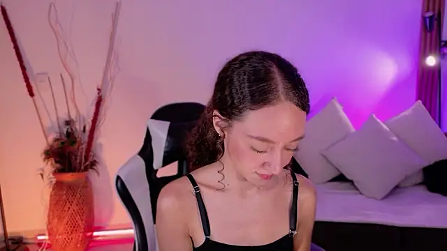 ChloeMoreti 라이브 XXX 채팅