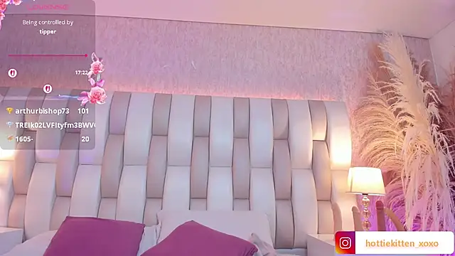 Viollet_xoxo Live XXX Chat