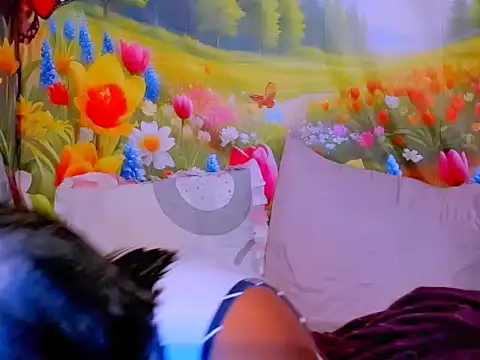 indianroxy Adlı Modelin Canlı XXX Sohbeti