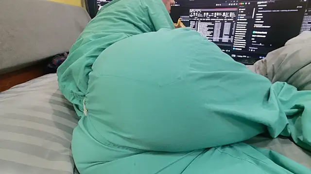 Lacht_Liden Chat XXX live