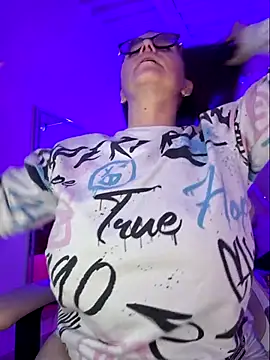 MariaPau_83's Live XXX Chat