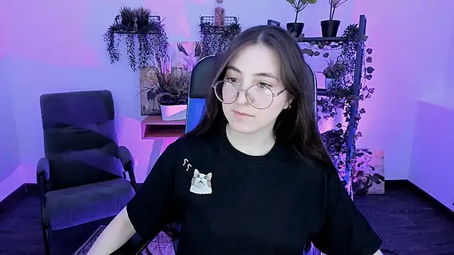 VirtuallVoyant 라이브 XXX 채팅