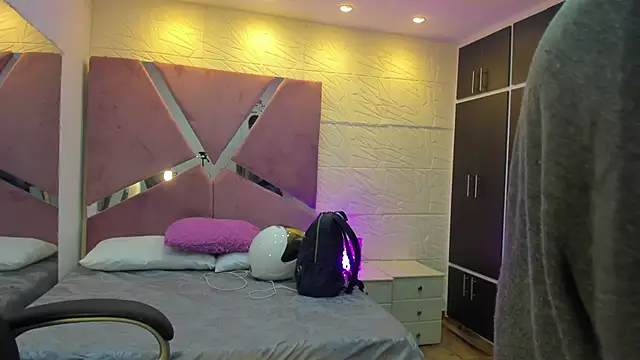 Noah_DeLuca_ Webcam-Show