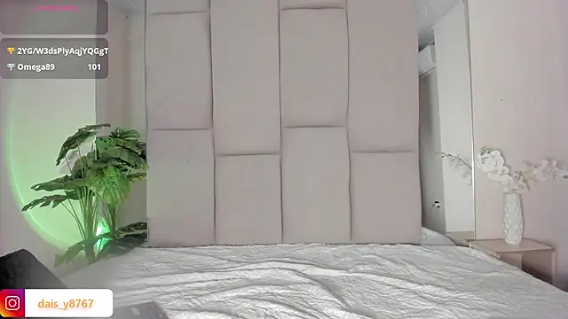 DaisyTaylor__: διαδικτυακό σόου στην κάμερα