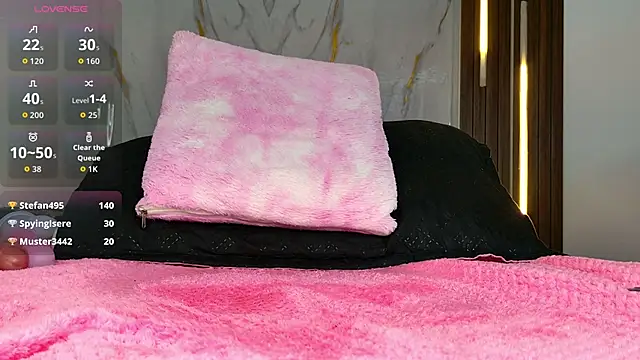 mia_099's Live XXX Chat