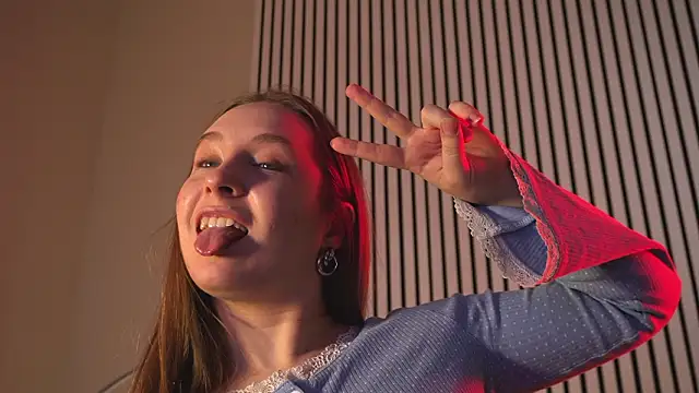 saint_trisha Chat XXX live