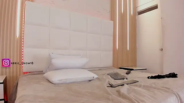 abril_snow: απευθείας συνομιλία ΧΧΧ